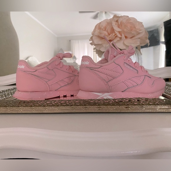 Reebok Other - Toddler 8c Pink Reebok